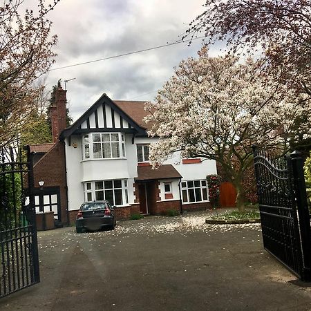 Westmorland - 4 Bedroom House - Free Parking For Up To 7 Cars - Walking Distance To Qmc And University - Ideal For Contractors And Large Groups Ноттінгем Екстер'єр фото